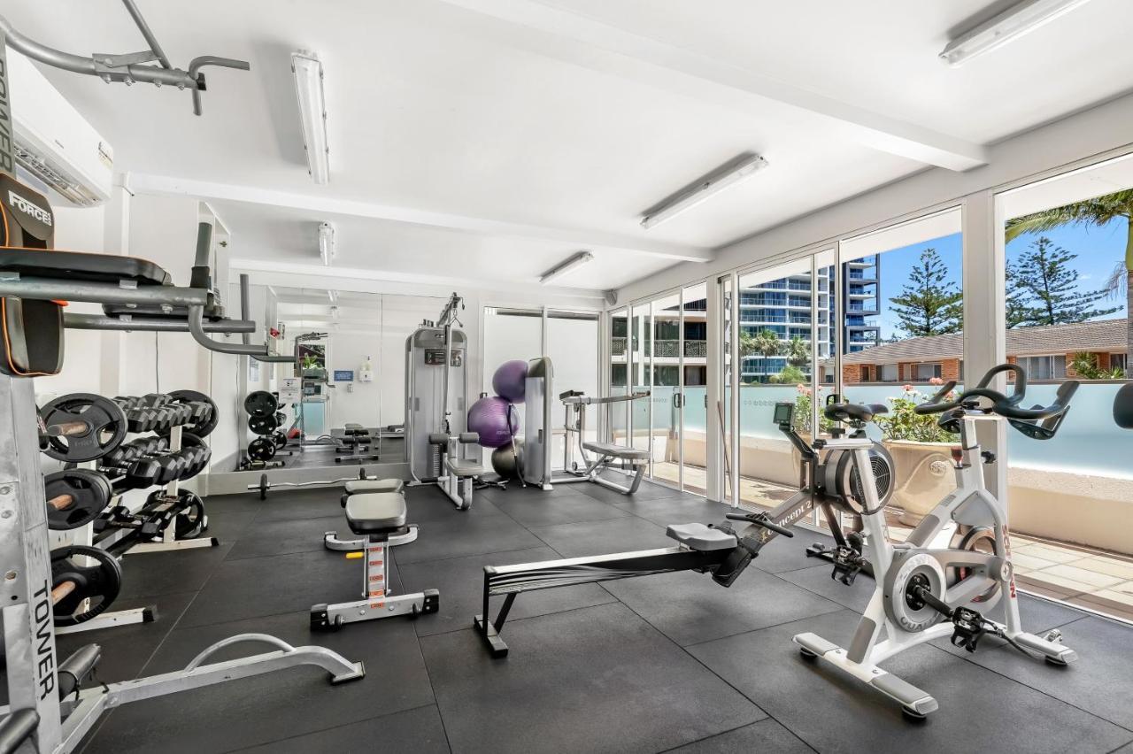 Surfers Century Oceanside Apartments Gold Coast Buitenkant foto