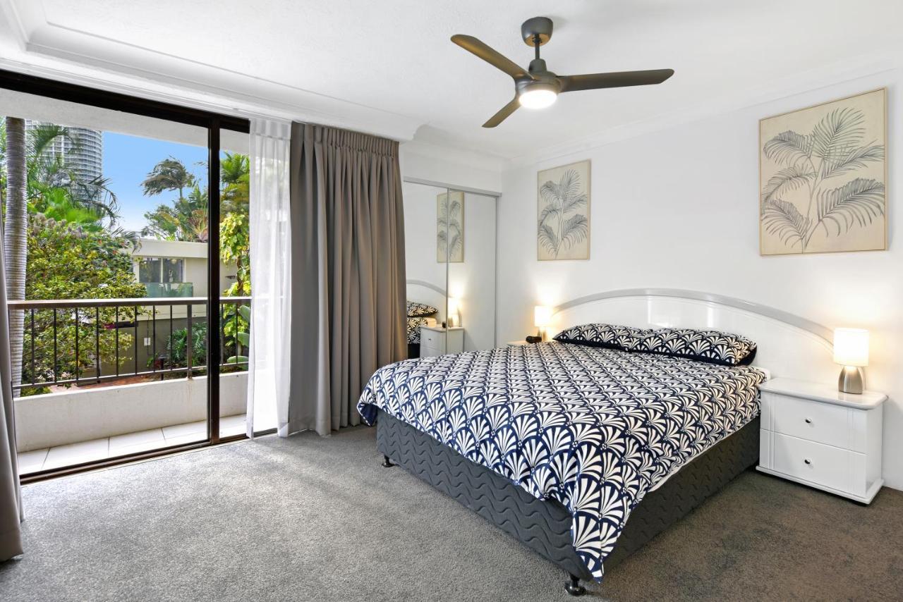 Surfers Century Oceanside Apartments Gold Coast Buitenkant foto