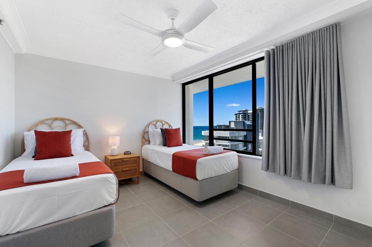 Surfers Century Oceanside Apartments Gold Coast Buitenkant foto