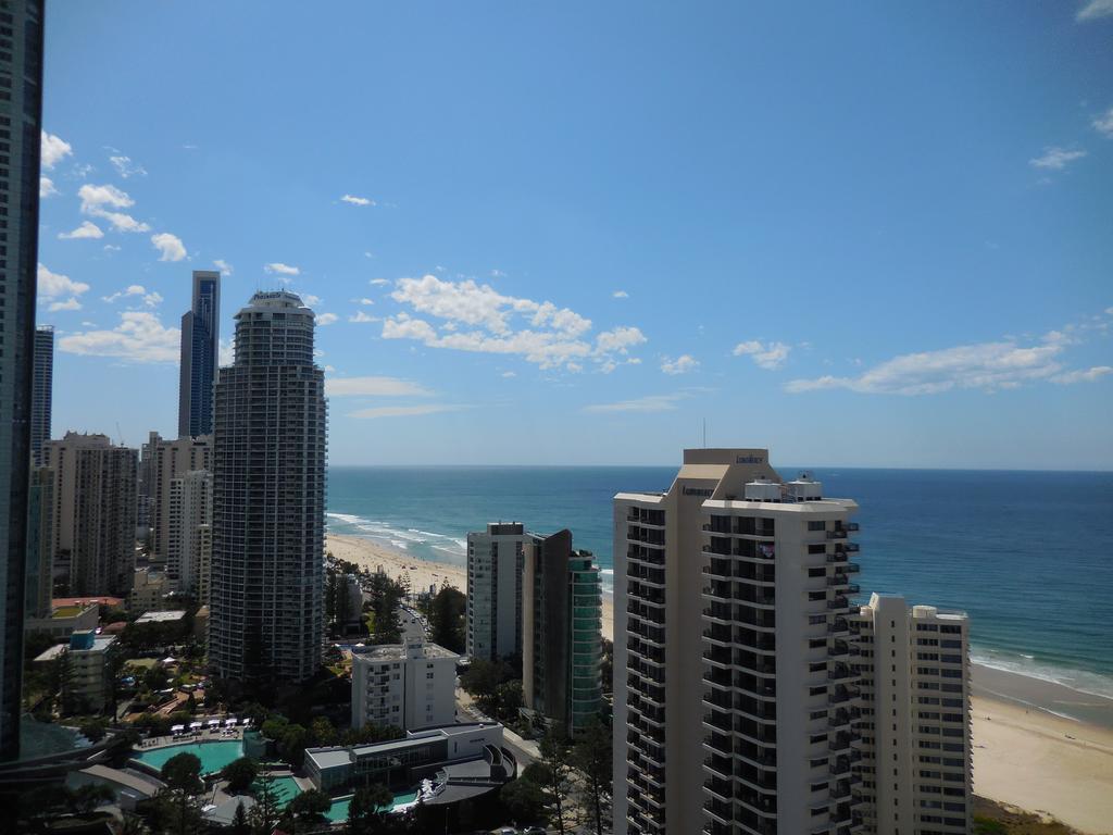 Surfers Century Oceanside Apartments Gold Coast Buitenkant foto