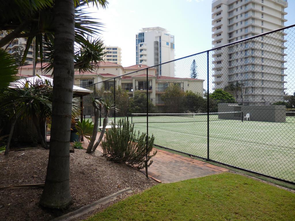 Surfers Century Oceanside Apartments Gold Coast Buitenkant foto