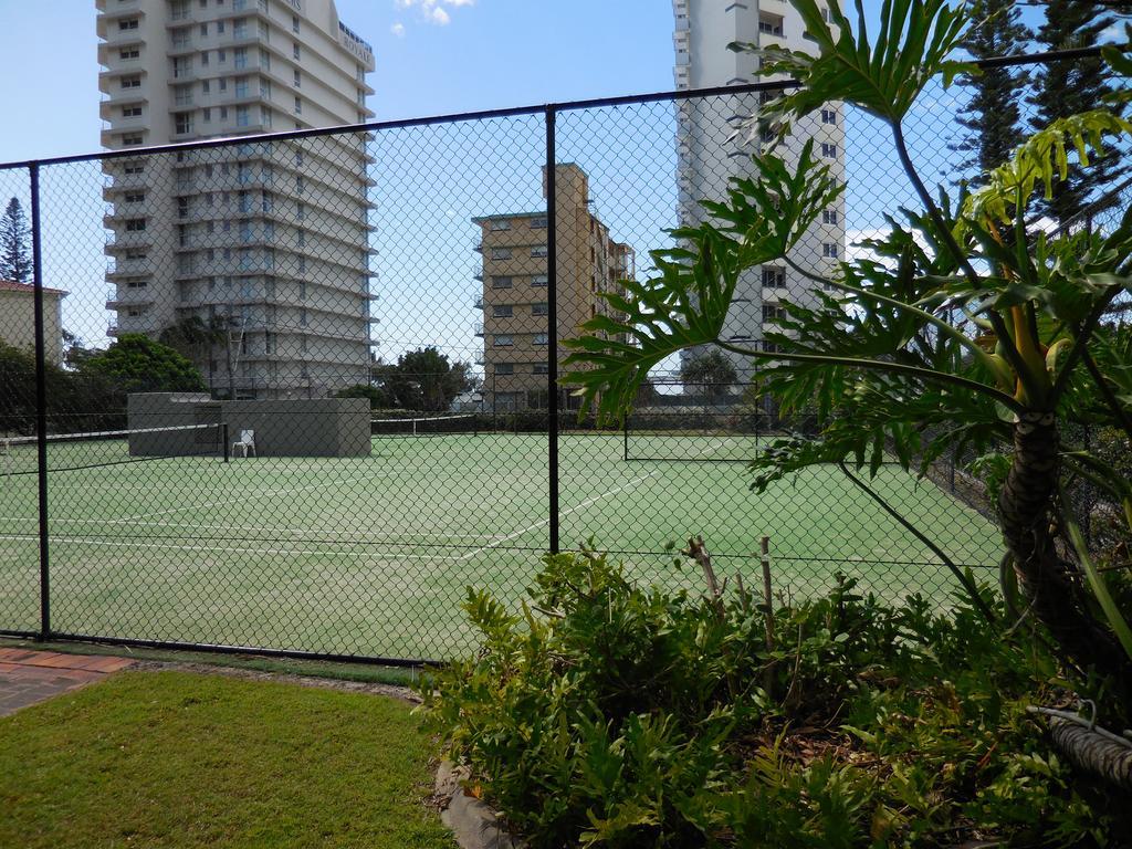 Surfers Century Oceanside Apartments Gold Coast Buitenkant foto