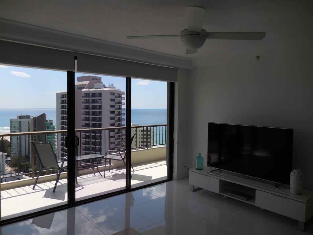 Surfers Century Oceanside Apartments Gold Coast Buitenkant foto