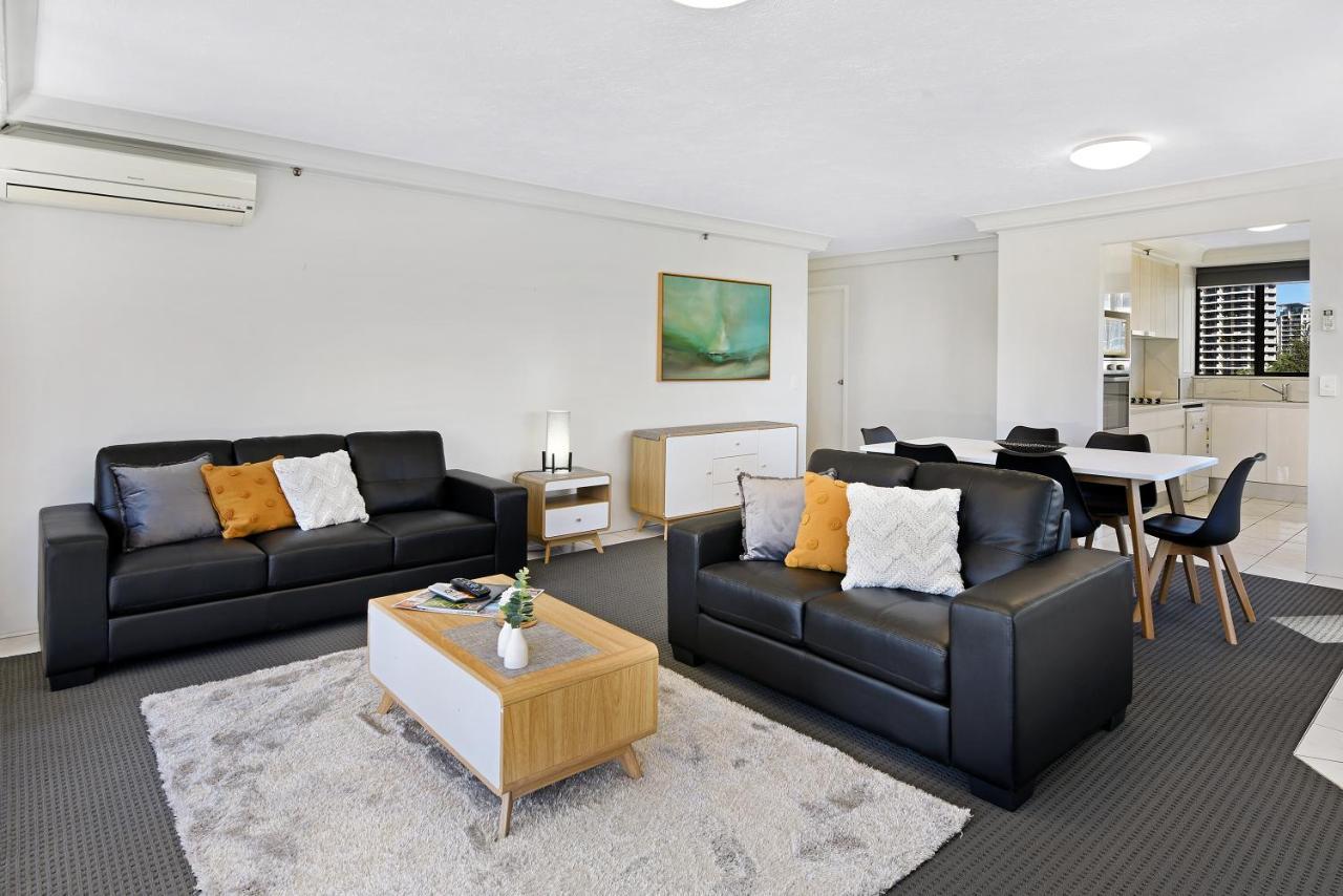 Surfers Century Oceanside Apartments Gold Coast Buitenkant foto