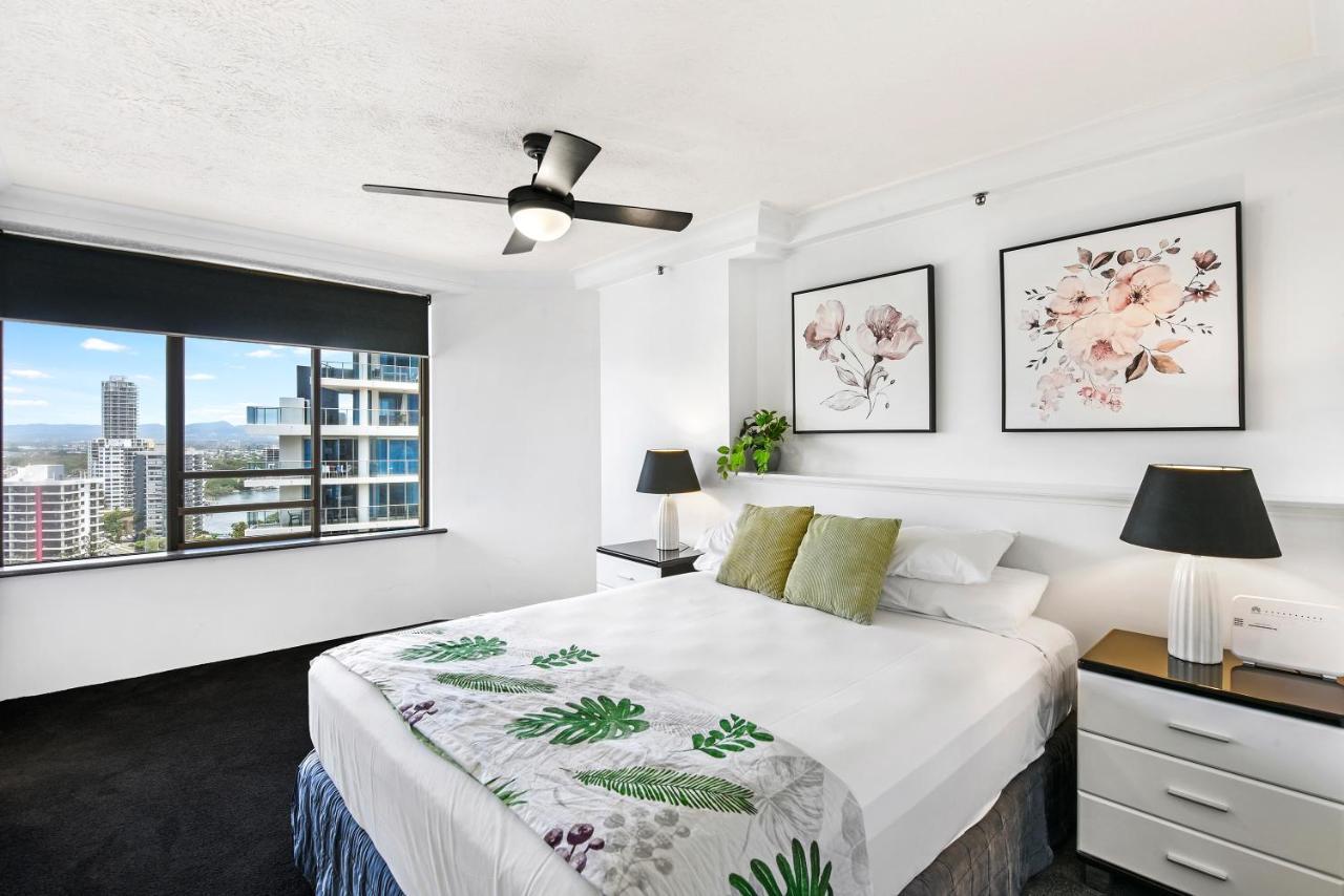 Surfers Century Oceanside Apartments Gold Coast Buitenkant foto